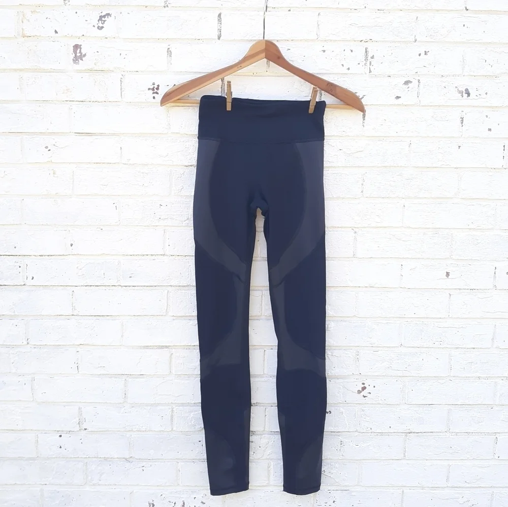 Lululemon City Core Tight Women's size 2
